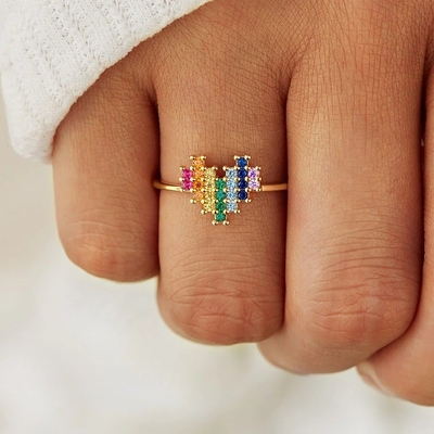 Anello di fidanzamento per matrimonio in oro 18 carati con simpatico design a forma di cuore e arcobaleno