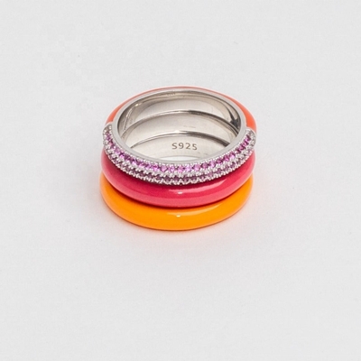 Elegante 925 Sterling Silver 18K Oro Giallo Mezzo Zircon Mezzo Anello di smalto