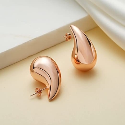 Logo personalizzato 18K oro placcato lacrimogno anello hollow stud per ragazze festa gioielleria