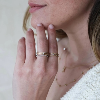 Articolo caldo 18K oro placcato Mezza eternità impilabile 925 sterling argento femminile anello band