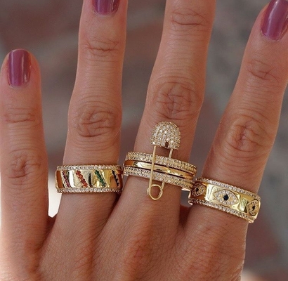 Azzurro Zaffiro Bianco CZ Occhio Donne Eternità Banda di ottone Eternità Anello Per Donne