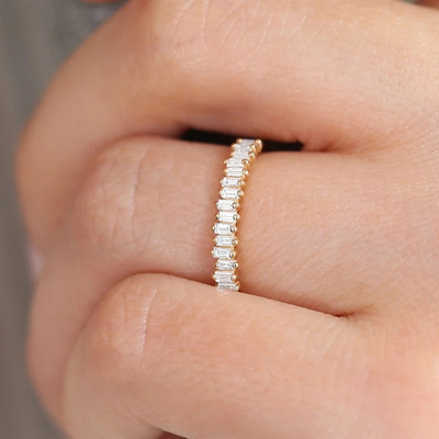 925 Sterling Silver CZ Diamond Baguette Anello dell'eternità femminile con rivestimento in oro giallo