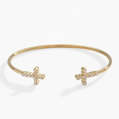 Pave Incrustato Cristallo Zircon 925 Sterling Argento Bracciale Croce Manetta 18K Oro Bracciale