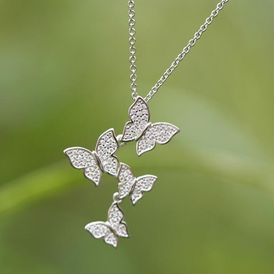 925 Sterling Silver White Gold Plated Micron Pave 4 Butterflies Charm Pendant Per Donne