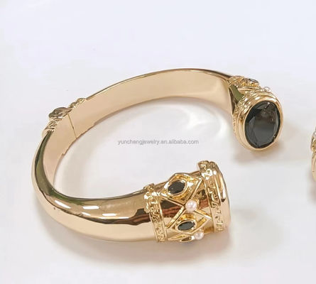 Infissi in ottone braccialetti braccialetti cuffetti gioielli granati pietre argento gioielli luccicanti CZ