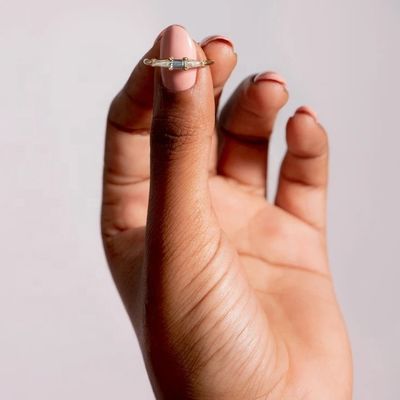 Gioielli pregiati Anelli di diamanti di tre pietre personalizzati per donne in oro placcato 14K 18K