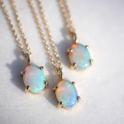 Manifattura 18K Placcata d'oro Pendente Prong Impostazione Opale Pietra 925 Colletto d'argento