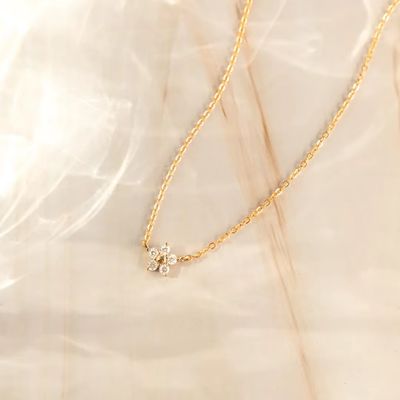 Collana a fiore in argento sterling 925, squisita e alla moda, placcata rodio, per fidanzamento, matrimonio, festa, regalo perfetto per fidanzate