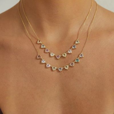 Collare di zaffiro in forma di cuore e zirconia cubica