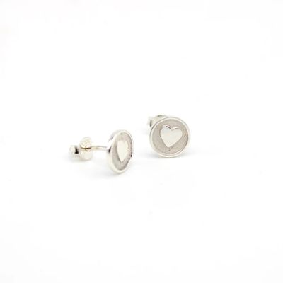 Orecchini a lobo a forma di cuore da 8 mm in argento sterling 925 con smalto rosa